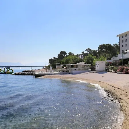 Apartments With Parking Space Trogir - 12152 Apartman