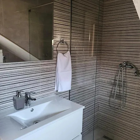 Apartments With Parking Space Trogir - 12152